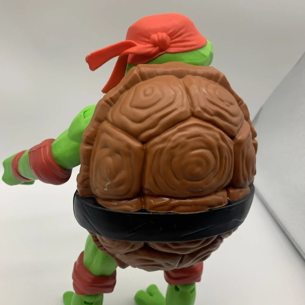 Teenage Mutant Ninja Turtles Raphael Collectible Figure Red Mask 'R' Belt